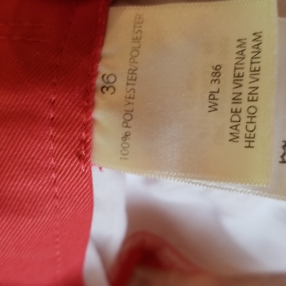 Mens pleated shorts. Size 36 - Picture 3 of 4